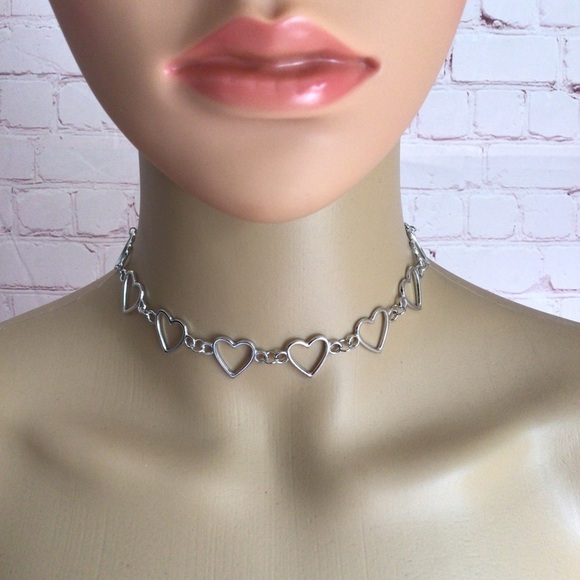 Silver Heart Link 12” Choker Chain Necklace - NWOT - Picture 2 of 3